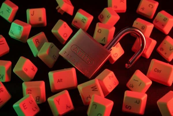 pink and white love you and love me print padlock